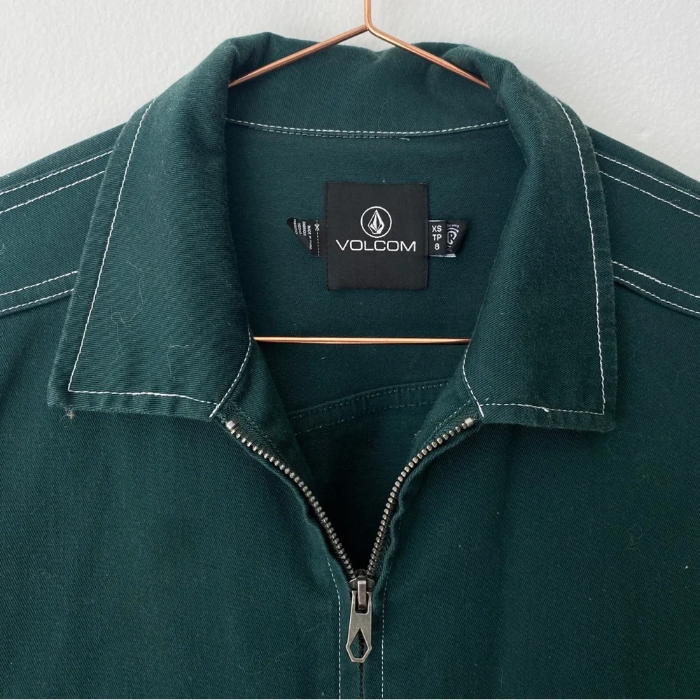 Volcom - Picture 2 of 6